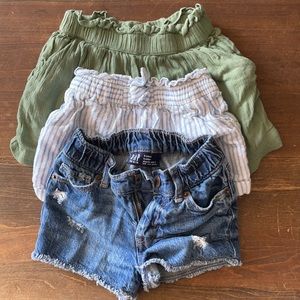 3 3T GAP shorts - toddler